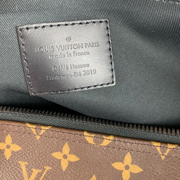 Louis Vuitton Keepall Bandouliere 50 Duffle - Picture 5 of 8